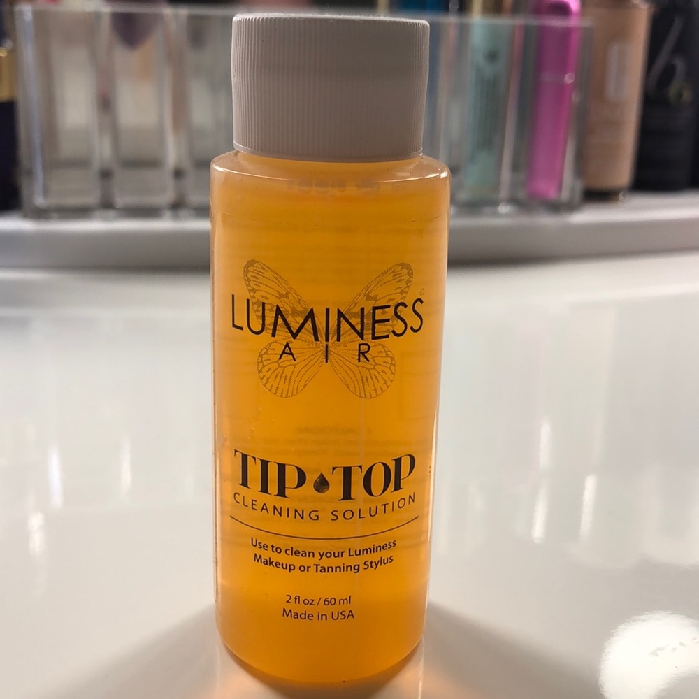 Luminess Tip Top Cleaning Solution